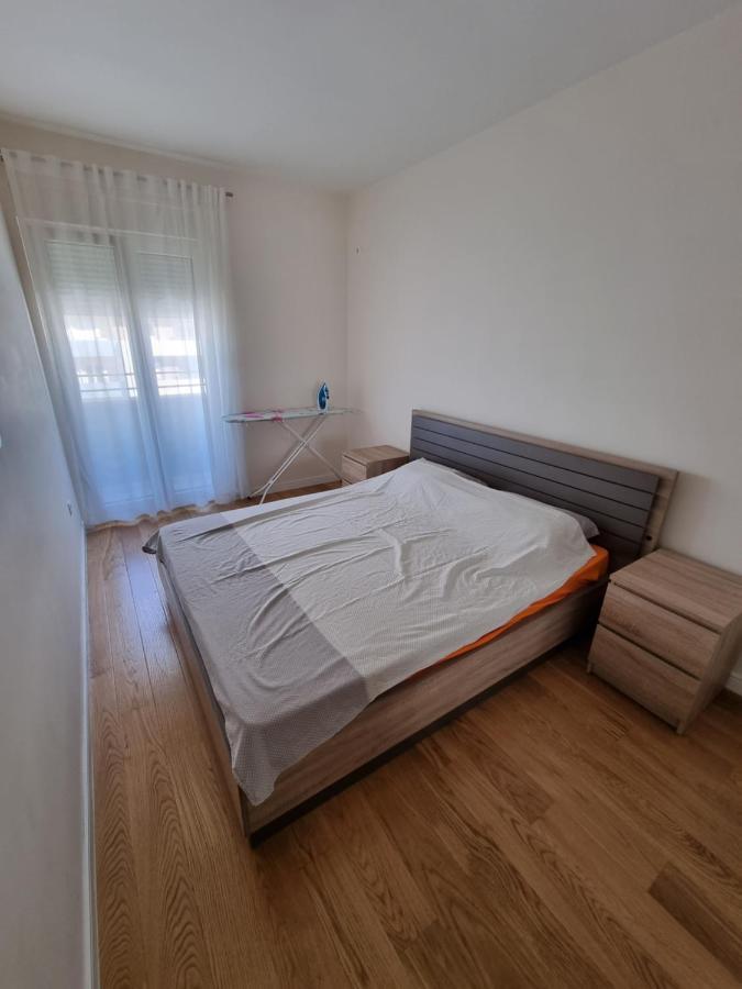 Regina Apartment Podgoriţa Exterior foto