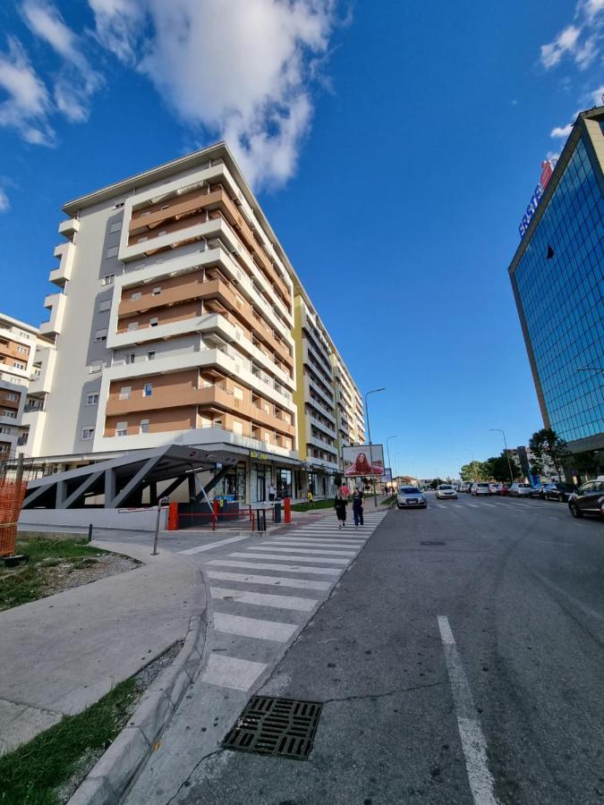 Regina Apartment Podgoriţa Exterior foto
